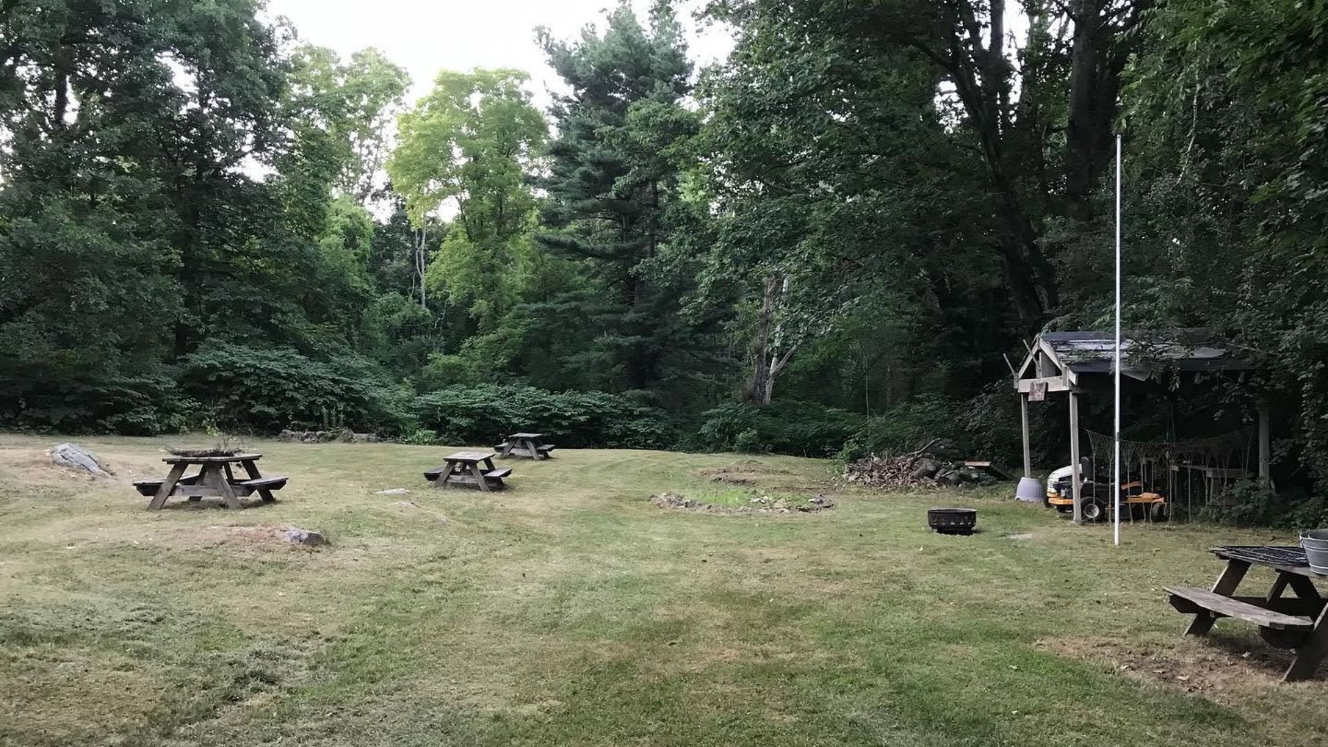 Picnic area and grounds on the Hassanamisco Reservation